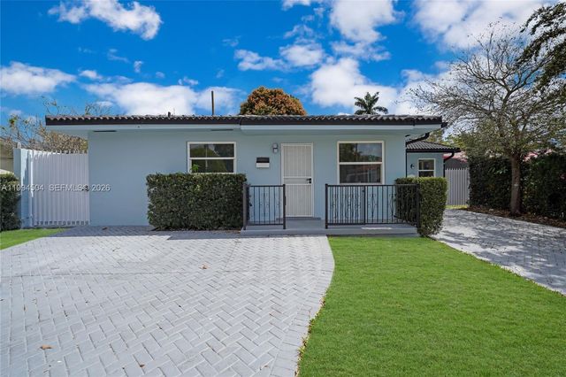 1239 SW 22nd Ave, Miami, FL 33135