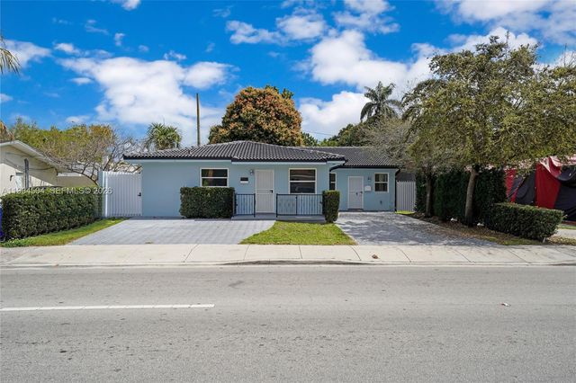 1239 SW 22nd Ave, Miami, FL 33135