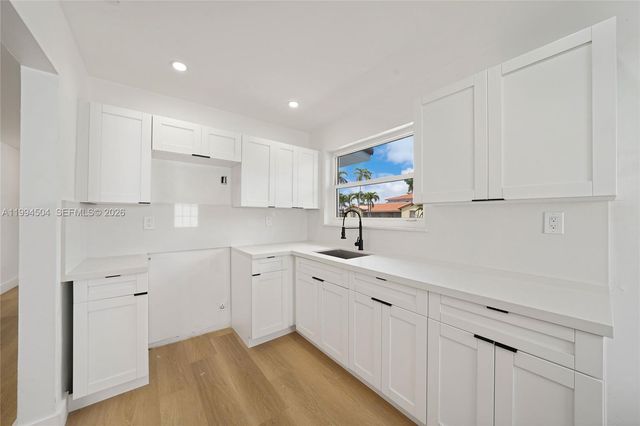 1239 SW 22nd Ave, Miami, FL 33135