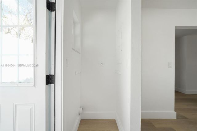 1239 SW 22nd Ave, Miami, FL 33135