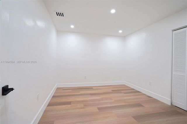 1239 SW 22nd Ave, Miami, FL 33135