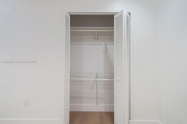 1239 SW 22nd Ave, Miami, FL 33135