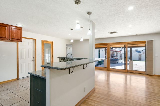 7121 Lisa Court NE, Albuquerque, NM 87110