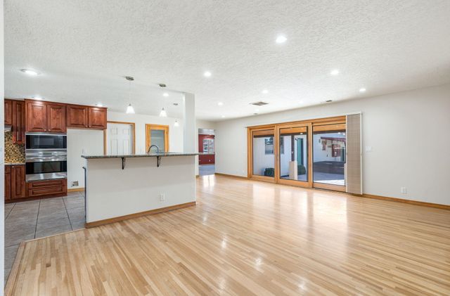 7121 Lisa Court NE, Albuquerque, NM 87110