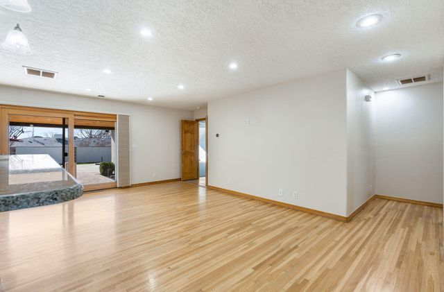 7121 Lisa Court NE, Albuquerque, NM 87110