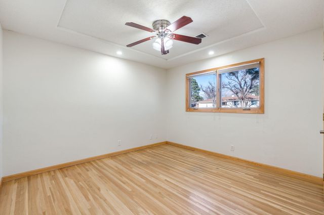 7121 Lisa Court NE, Albuquerque, NM 87110