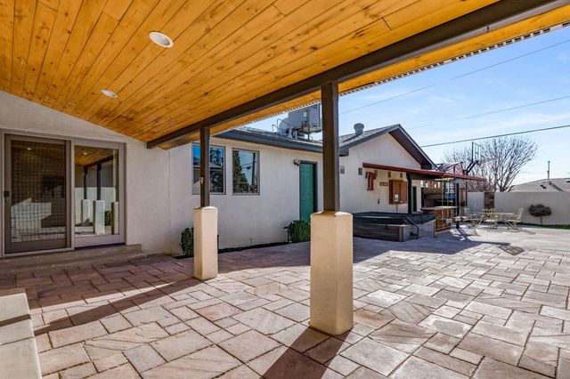 7121 Lisa Court NE, Albuquerque, NM 87110