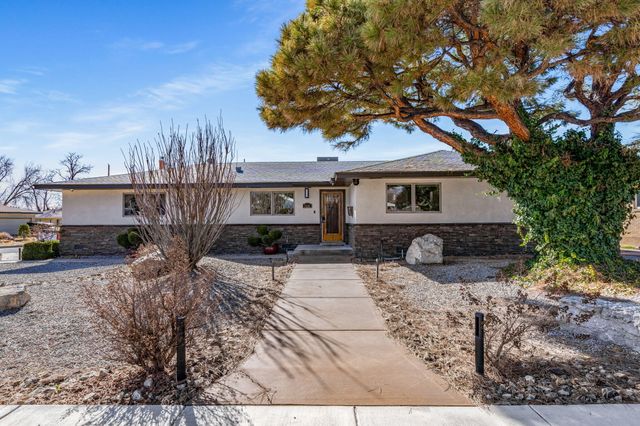 7121 Lisa Court NE, Albuquerque, NM 87110