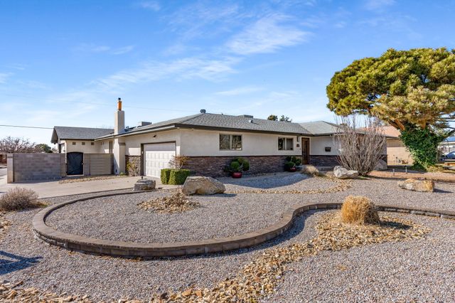 7121 Lisa Court NE, Albuquerque, NM 87110