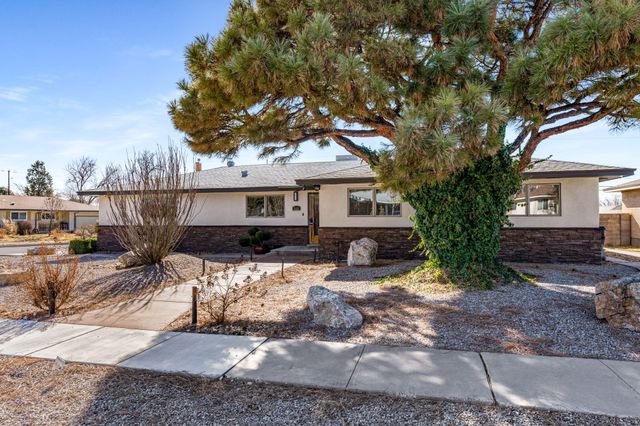 7121 Lisa Court NE, Albuquerque, NM 87110