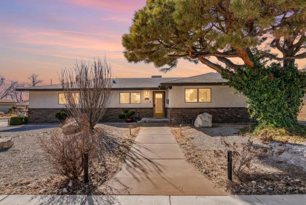 7121 Lisa Court NE, Albuquerque, NM 87110