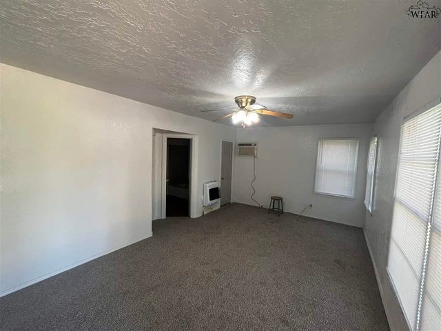 1111 N BEVERLY DRIVE, Wichita Falls, TX 76306