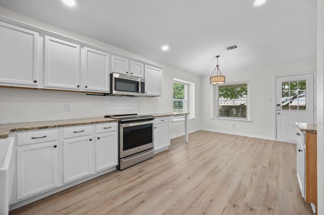 2418 Socorro BND, Leander, TX 78641