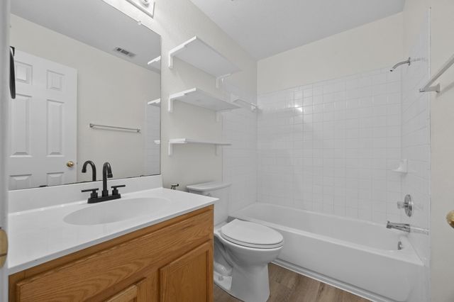 2418 Socorro BND, Leander, TX 78641