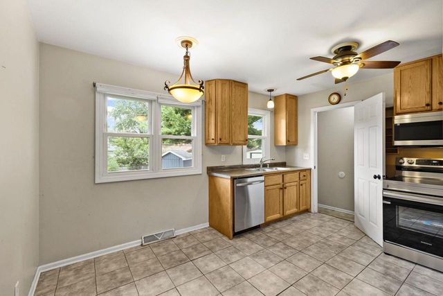 1417 Wyoming Way, Madison, WI 53704