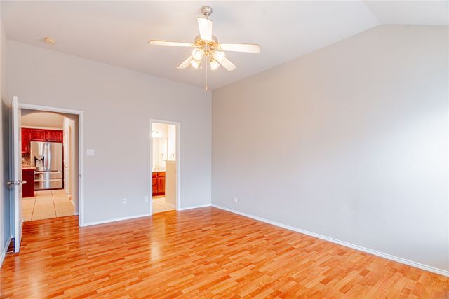 801 Deedee Creek Drive, Euless, TX 76040