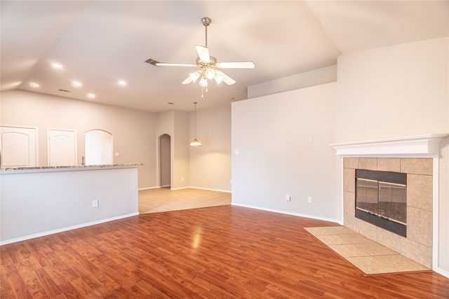 801 Deedee Creek Drive, Euless, TX 76040