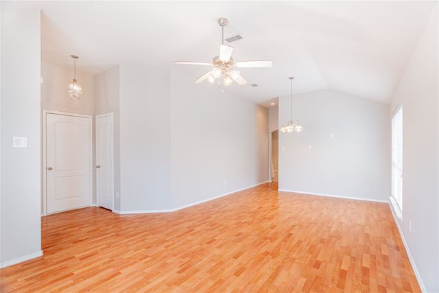 801 Deedee Creek Drive, Euless, TX 76040