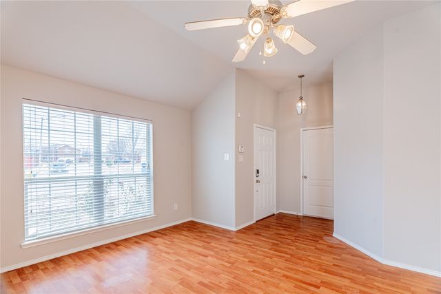 801 Deedee Creek Drive, Euless, TX 76040