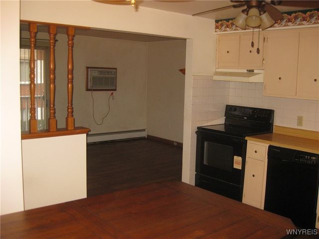 1150 Indian Church Road 3, West Seneca, NY 14224