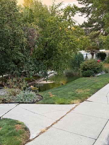 4867 S 1690 E, Holladay, UT 84117