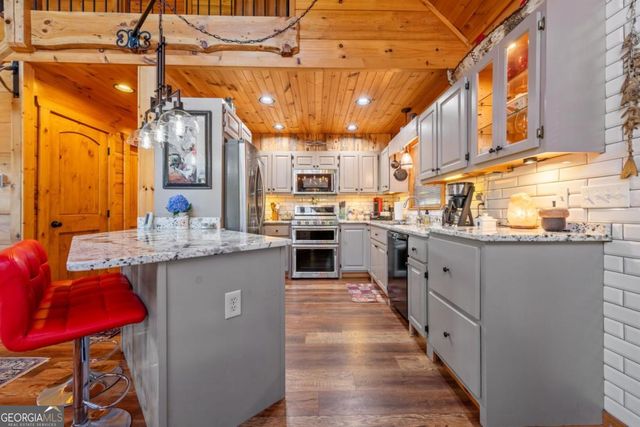 709 Laurel Creek Trail, Blue Ridge, GA 30513