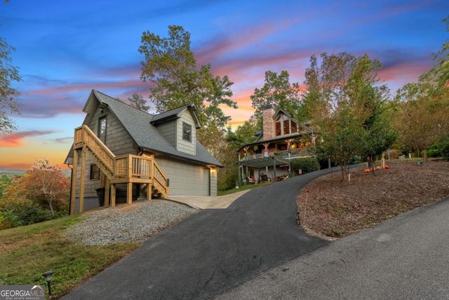 709 Laurel Creek Trail, Blue Ridge, GA 30513