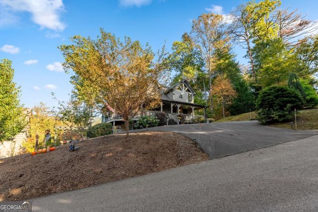 709 Laurel Creek Trail, Blue Ridge, GA 30513