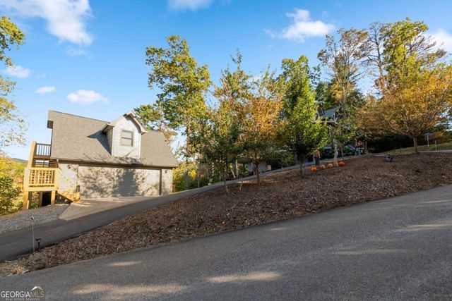 709 Laurel Creek Trail, Blue Ridge, GA 30513