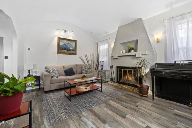 2941 Glenrose Avenue, Altadena, CA 91001