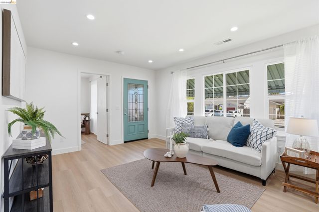5125 Solano Ave, Richmond, CA 94805