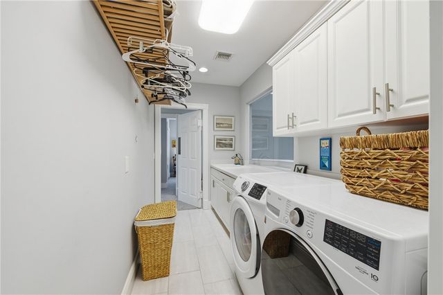 881 Robin Lane, Sebastian, FL 32958