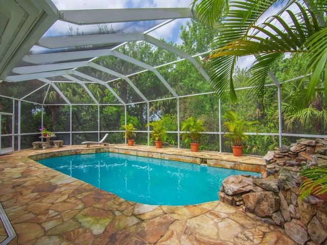 881 Robin Lane, Sebastian, FL 32958