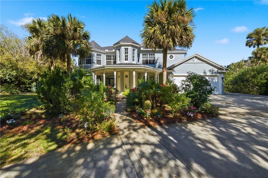 881 Robin Lane, Sebastian, FL 32958