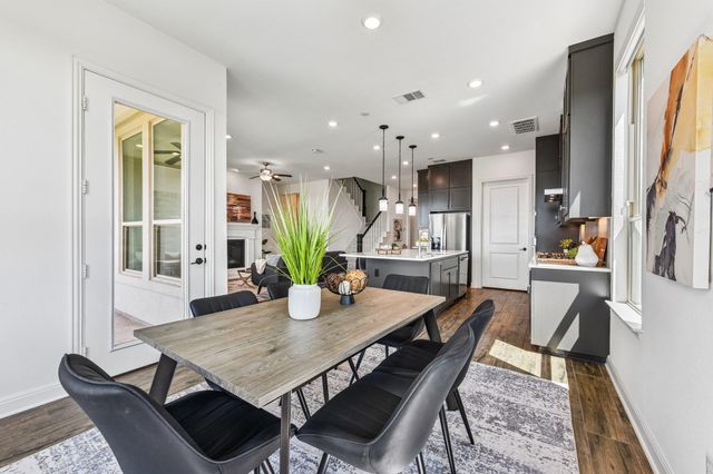19113 Freeman CIR, Austin, TX 78738