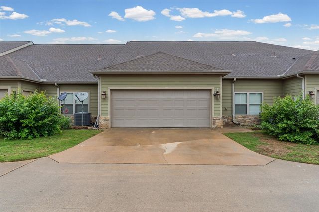 2007 S Dixieland Road B, Rogers, AR 72758