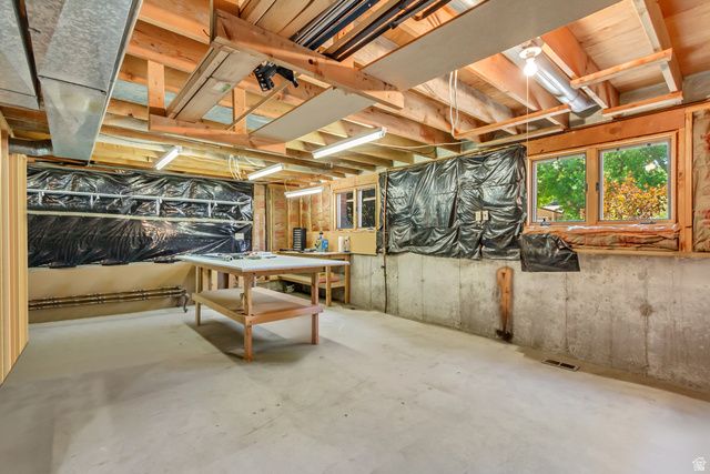 5126 AZTEC DR, Ogden, UT 84403