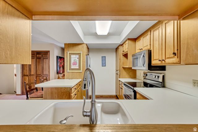 5126 AZTEC DR, Ogden, UT 84403
