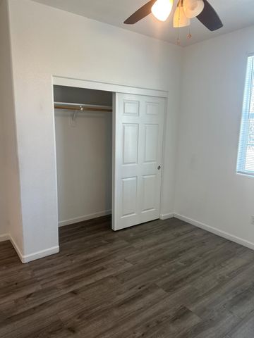 14167 Middleton Avenue, Kerman, CA 93630