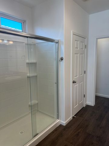14167 Middleton Avenue, Kerman, CA 93630