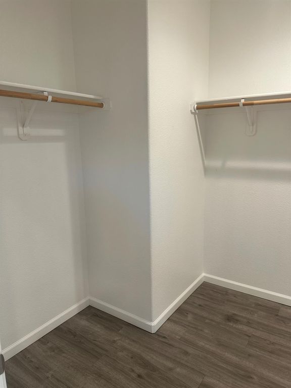 Image 10 of property listing at 14167 Middleton Avenue, Kerman, CA 93630