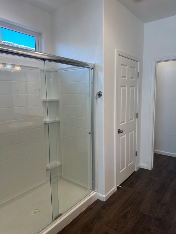 Image 9 of property listing at 14167 Middleton Avenue, Kerman, CA 93630