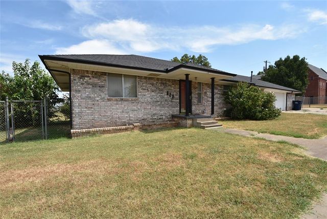820 N University Street, Seminole, OK 74868