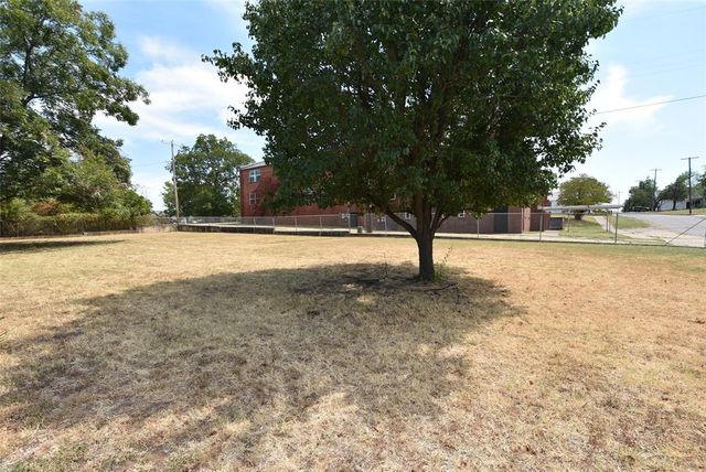 820 N University Street, Seminole, OK 74868