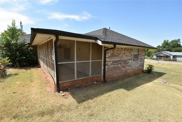 820 N University Street, Seminole, OK 74868