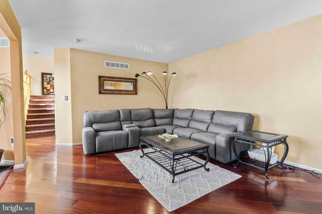 201 COVENTRY RD, Chalfont, PA 18914