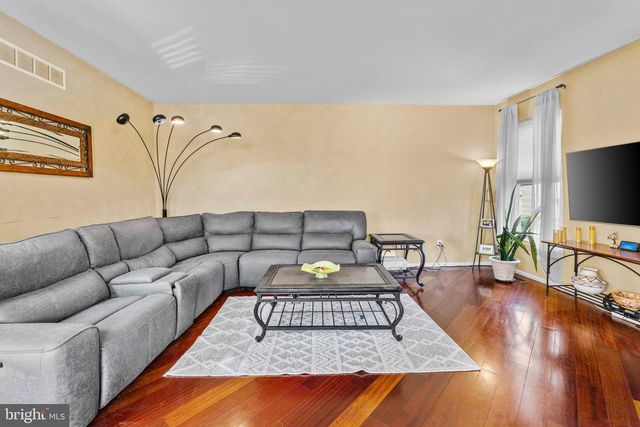 201 COVENTRY RD, Chalfont, PA 18914