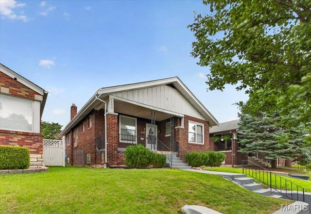 4139 Tholozan Avenue, St Louis, MO 63116