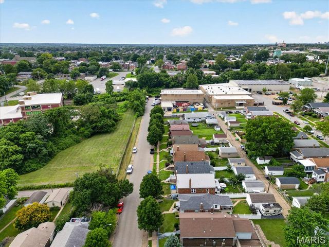 4139 Tholozan Avenue, St Louis, MO 63116
