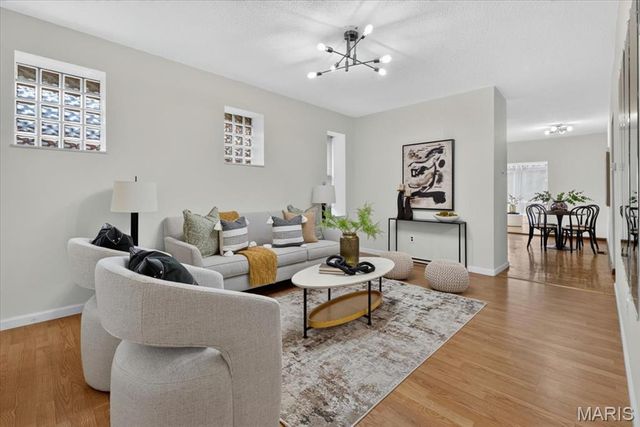 4139 Tholozan Avenue, St Louis, MO 63116